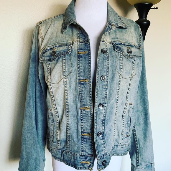 OOTD Complete Outfit bundle!! - Picture 2 of 11